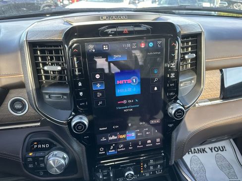 Used 2025 RAM 1500 Limited w/ Trailer Tow Group image 16