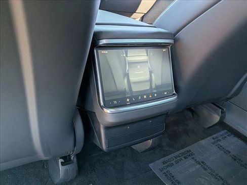 Used 2023 Tesla Model X image 18