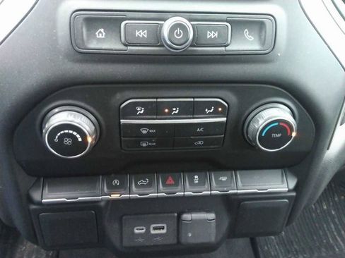 Used 2022 Chevrolet Silverado 1500 Custom image 7