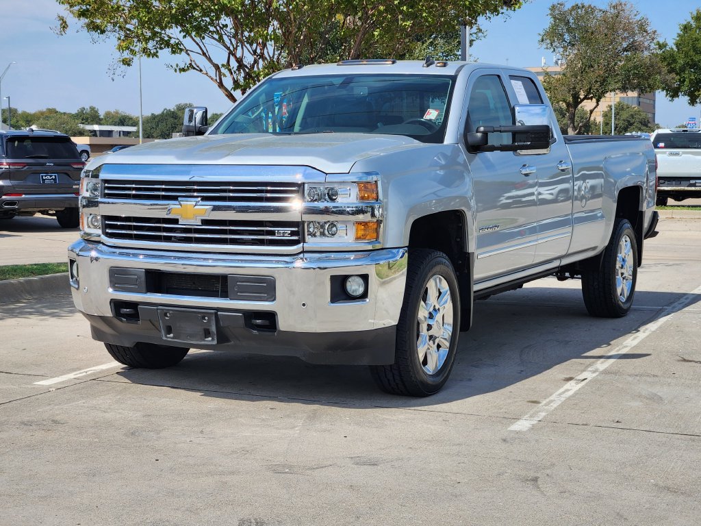 Used 2015 Chevrolet Silverado 2500 LTZ w/ LTZ Plus Package AWD/4WD image 2