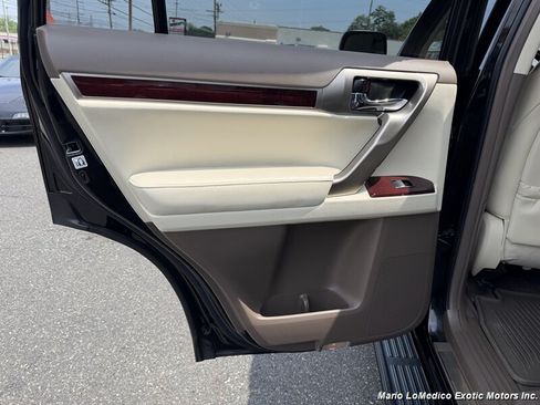 Used 2018 Lexus GX 460 Premium w/ Premium Package AWD/4WD image 50