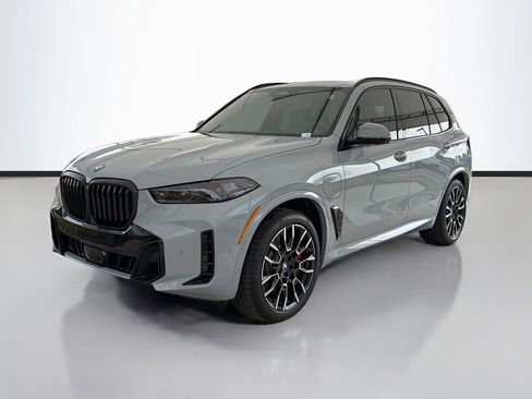 New 2026 BMW X5 xDrive50e w/ M Sport Package image 8
