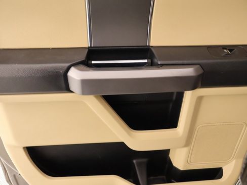 Used 2018 Ford F150 XLT w/ Equipment Group 302A Luxury image 17