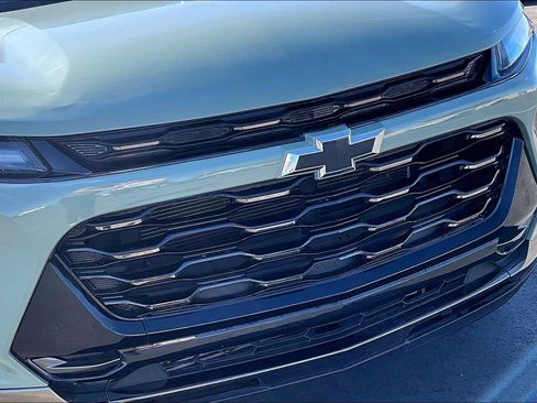 Used 2025 Chevrolet Trax ACTIV w/ Driver Confidence Package image 25