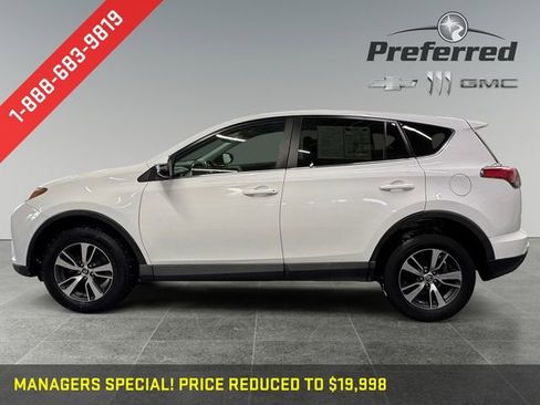 Used 2018 Toyota RAV4 XLE AWD/4WD image 10