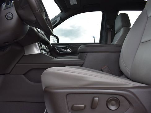 Used 2023 Chevrolet Tahoe Z71 w/ Luxury Package image 8