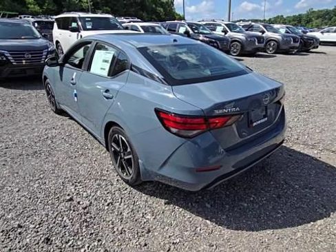 New 2025 Nissan Sentra SV image 3
