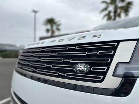 New 2026 Land Rover Range Rover SE AWD/4WD image 3