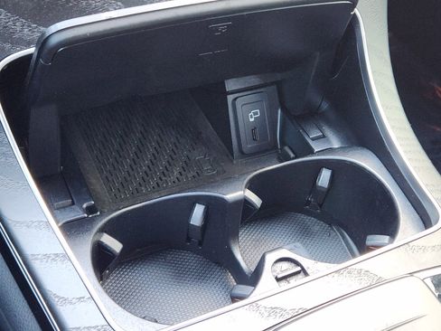 Used 2023 Mercedes-Benz GLC 300 4MATIC Coupe image 21