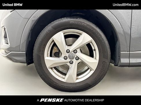 Used 2020 Audi Q3 2.0T Premium Plus image 2