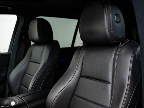 Used 2020 Mercedes-Benz GLS 450 4MATIC image 28