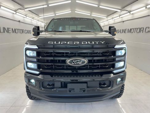Used 2024 Ford F250 Lariat w/ Lariat Ultimate Package AWD/4WD image 2
