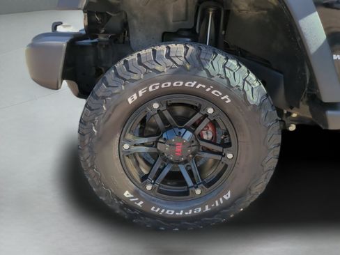 Used 2012 Jeep Wrangler Sport AWD/4WD image 32