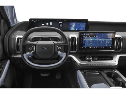 Used 2025 Ford Expedition Platinum AWD/4WD image 6
