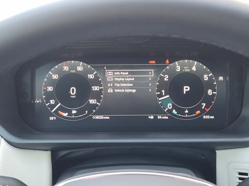 Certified 2025 Land Rover Discovery Dynamic SE image 17