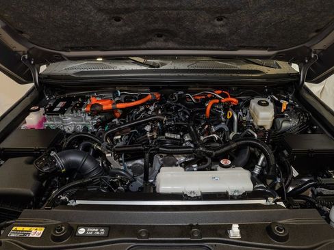 Used 2025 Toyota Land Cruiser image 22