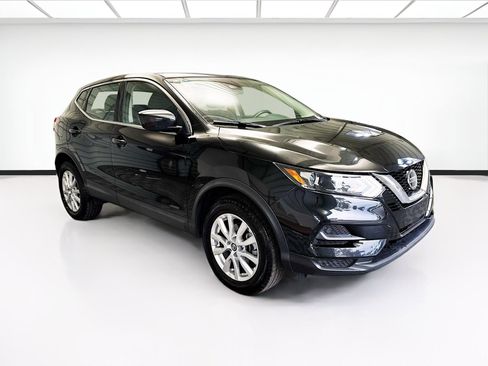 Used 2021 Nissan Rogue Sport S image 3