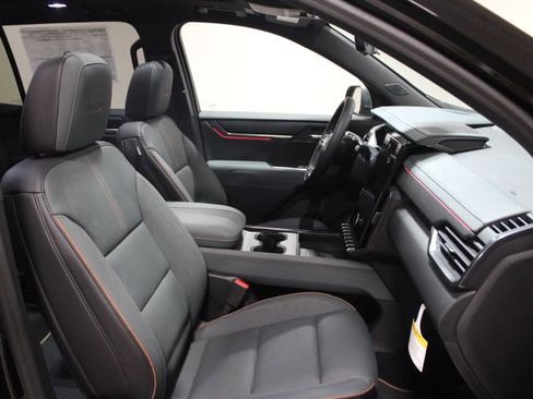 New 2026 GMC Acadia AT4 w/ Luxury Package AWD/4WD image 26