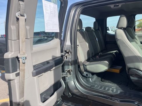 Used 2015 Ford F150 XL w/ Equipment Group 101A Mid AWD/4WD image 24