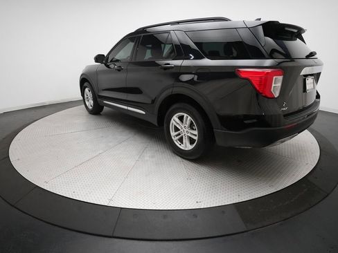 Used 2023 Ford Explorer XLT w/ Equipment Group 202A image 34