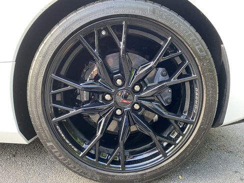 Used 2025 Chevrolet Corvette Stingray Coupe w/ 1LT image 39