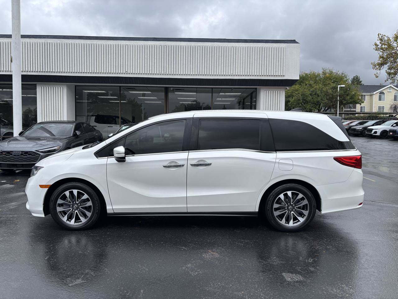 Used 2023 Honda Odyssey EX-L image 16