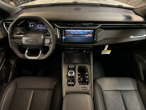 New 2026 Jeep Cherokee Overland AWD/4WD image 12
