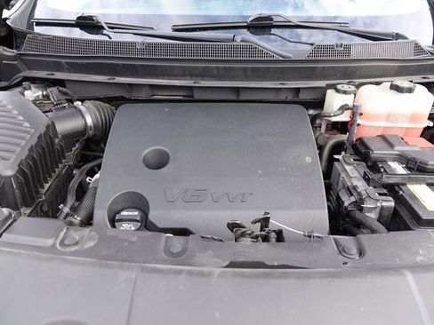 Used 2019 Chevrolet Traverse LT image 46