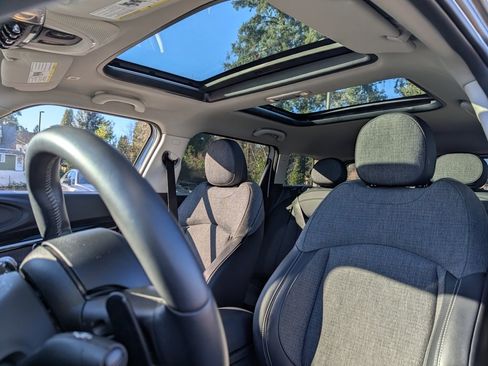 Used 2024 MINI Cooper Clubman S image 23