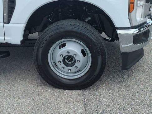 New 2025 Ford F350 XL w/ XL Chrome Package AWD/4WD image 11