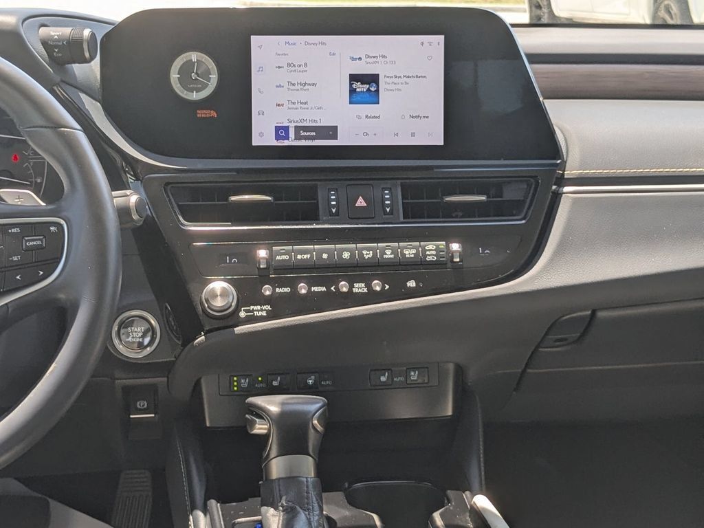 Used 2025 Lexus ES 350 w/ Premium Package FWD image 25