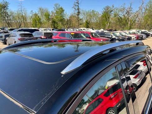 Used 2019 Chevrolet Equinox Premier FWD image 14