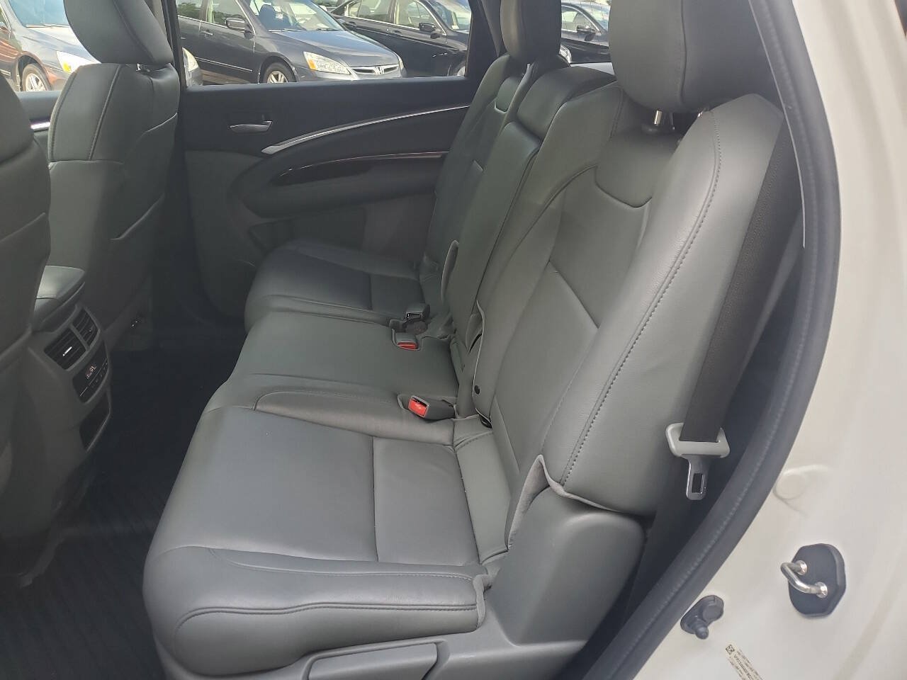 Used 2015 Acura MDX w/ Technology Package AWD/4WD image 11