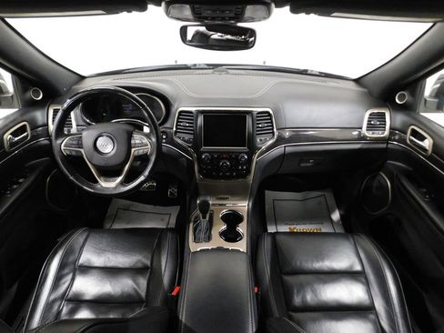 Used 2017 Jeep Grand Cherokee Overland image 42