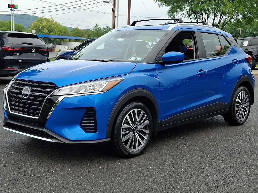 Used 2024 Nissan Kicks SV w/ Exterior Package FWD image 5