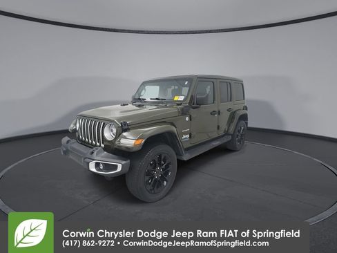 Used 2021 Jeep Wrangler Unlimited Sahara w/ Cold Weather Group AWD/4WD image 4