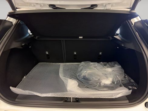 New 2026 Volvo EX30 Cross Country Ultra w/ Protection Package image 9