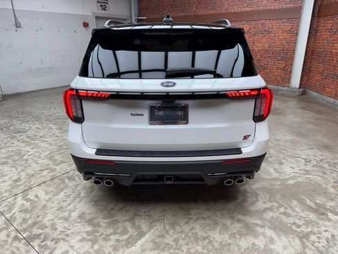 Used 2025 Ford Explorer ST w/ Sun And Sound Package AWD/4WD image 4
