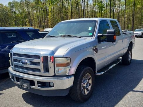 Used 2010 Ford F350 Lariat AWD/4WD image 2