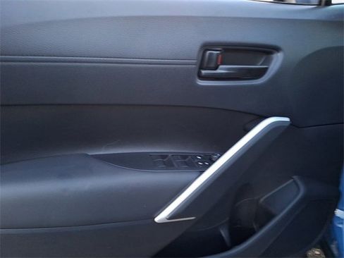 New 2026 Toyota Corolla Cross LE image 7