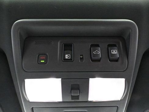 Used 2021 Nissan Titan Platinum Reserve w/ Moonroof Package image 36