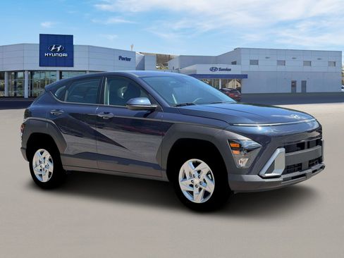 New 2026 Hyundai Kona SE image 10