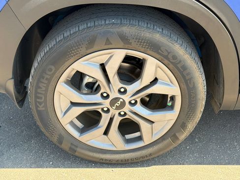 Used 2024 Kia Seltos S FWD image 17