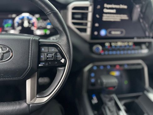 Used 2023 Toyota Sequoia Limited image 8