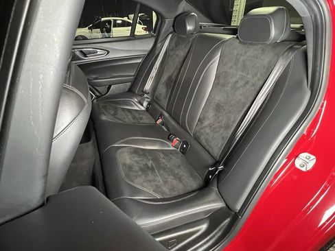 Used 2018 Alfa Romeo Giulia Quadrifoglio image 17