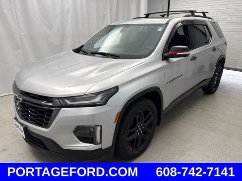 Used 2022 Chevrolet Traverse Premier w/ Redline Edition AWD/4WD image 5