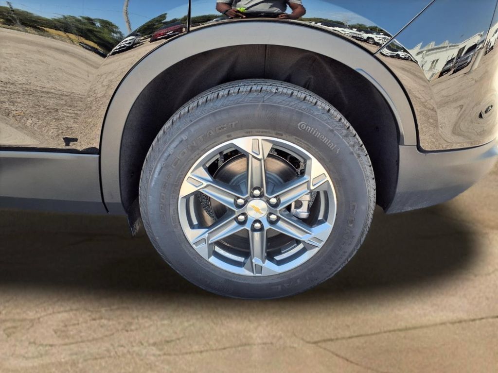 Used 2026 Chevrolet Blazer LT FWD image 25
