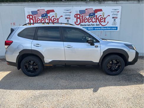 Used 2022 Subaru Forester Wilderness AWD/4WD image 2