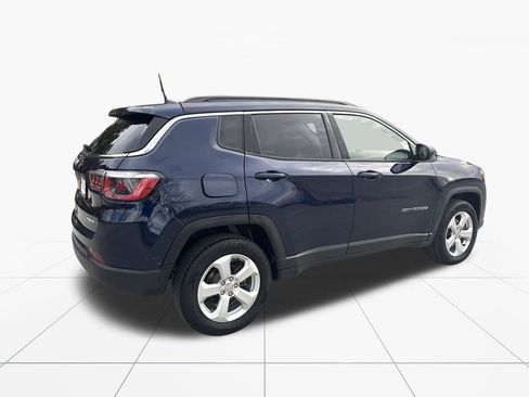 Used 2018 Jeep Compass Latitude w/ Popular Equipment Group image 9