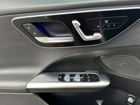 Used 2022 Mercedes-Benz C 300 C 300 image 14